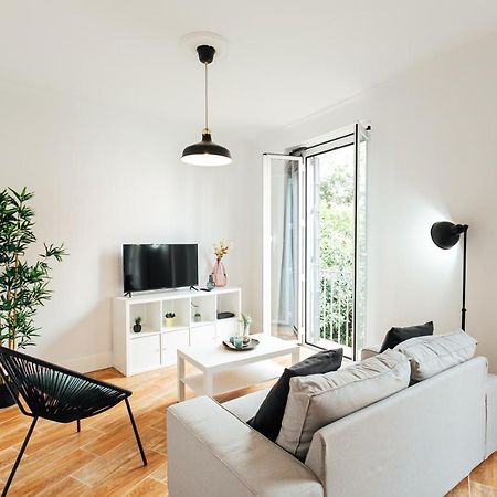 Alohamundi Peral Apartment Севиля Екстериор снимка
