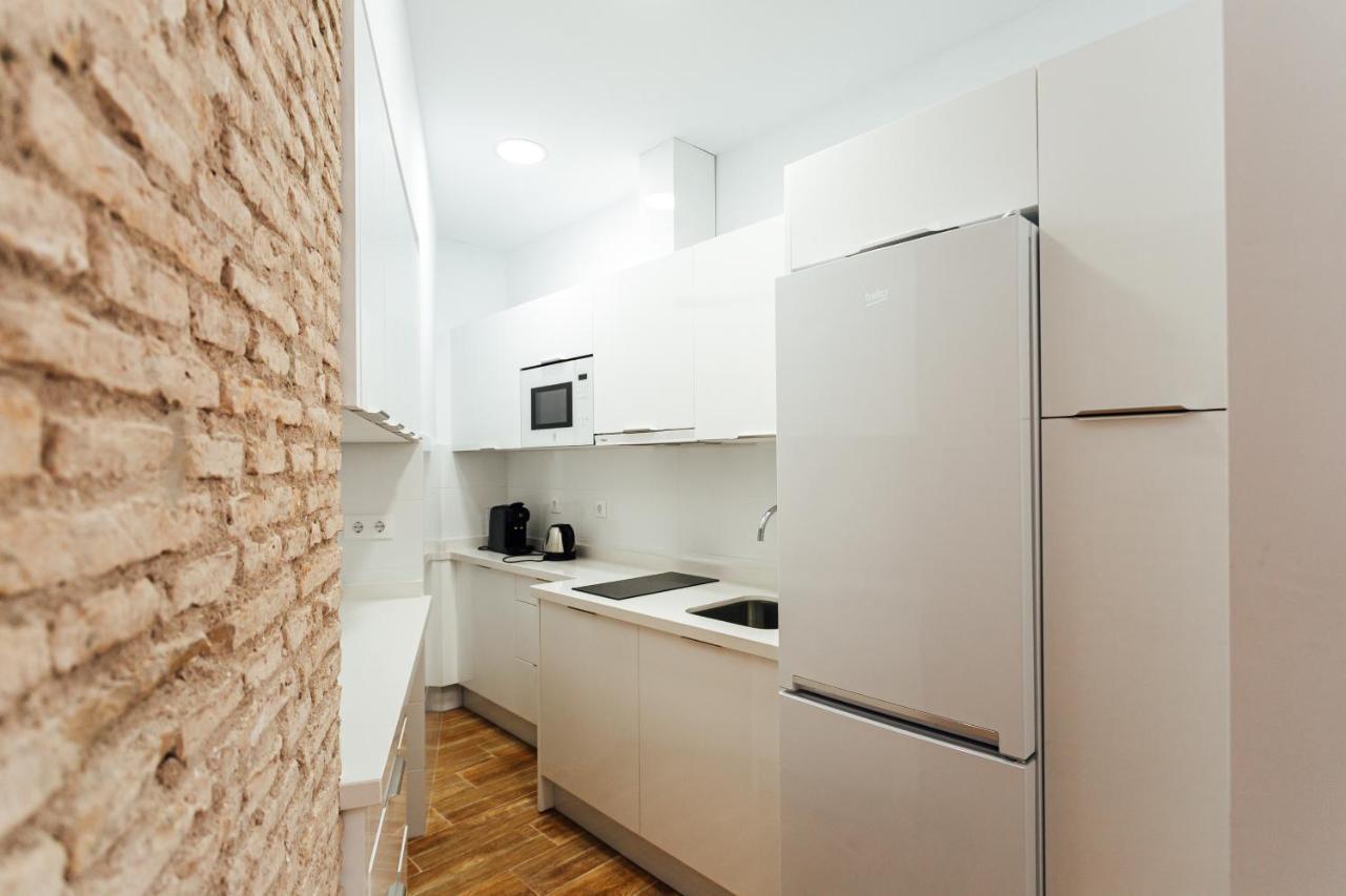 Alohamundi Peral Apartment Севиля Екстериор снимка