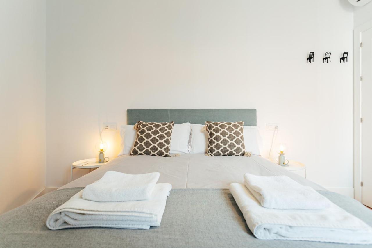 Alohamundi Peral Apartment Севиля Екстериор снимка