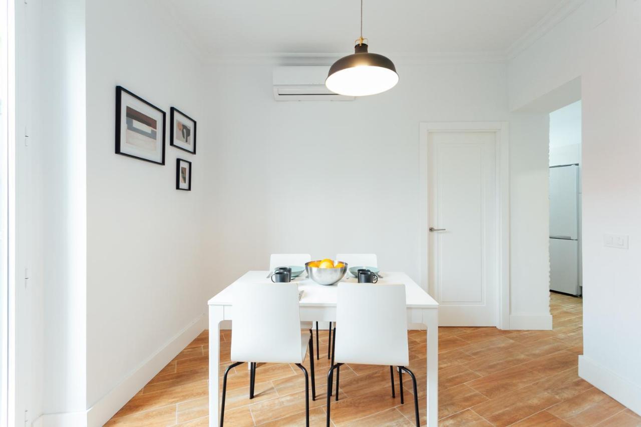 Alohamundi Peral Apartment Севиля Екстериор снимка