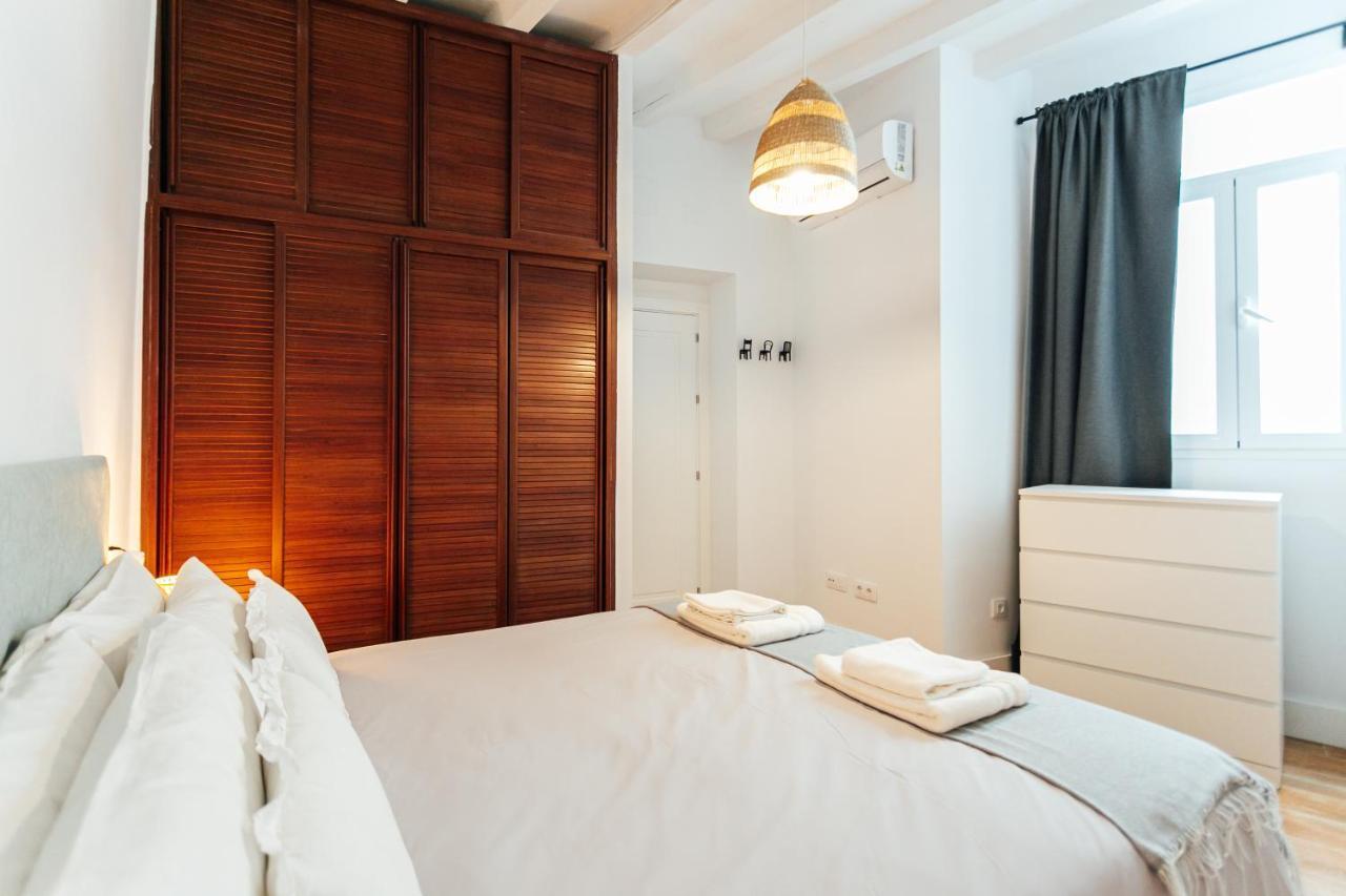Alohamundi Peral Apartment Севиля Екстериор снимка