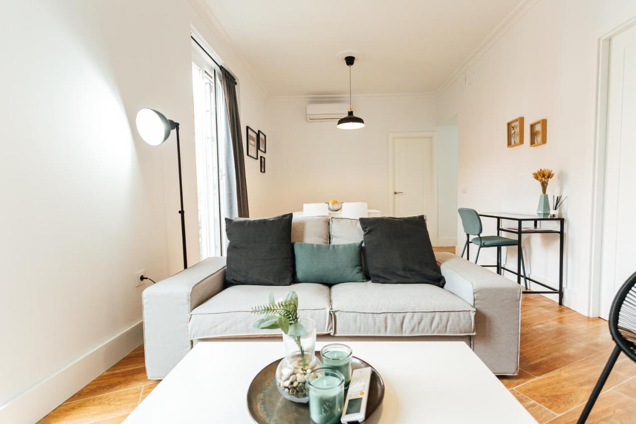 Alohamundi Peral Apartment Севиля Екстериор снимка